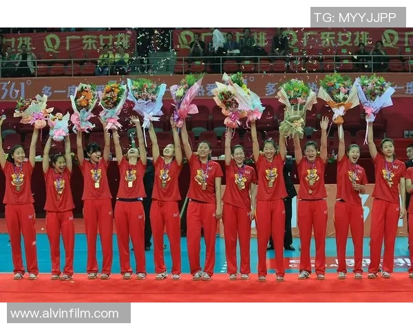 成都排球队防反战术解析:深度剖析排球比赛中的战术运用与团队协作 成都排球队防反战术解析:深度剖析排球比赛中的战术运用与团队协作