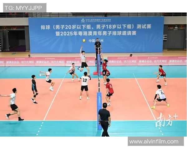 深圳排球队比赛经验对比分析及其对未来发展的影响探讨