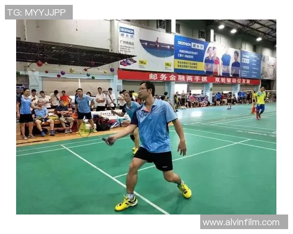 深圳羽毛球队区域防守策略解析与深度剖析 深圳羽毛球队区域防守策略解析与深度剖析